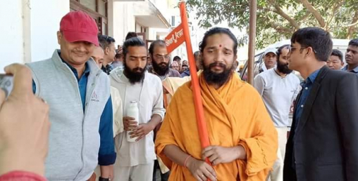 एकतर्फी बहस गराई सिद्धबाबालाई सफाइ